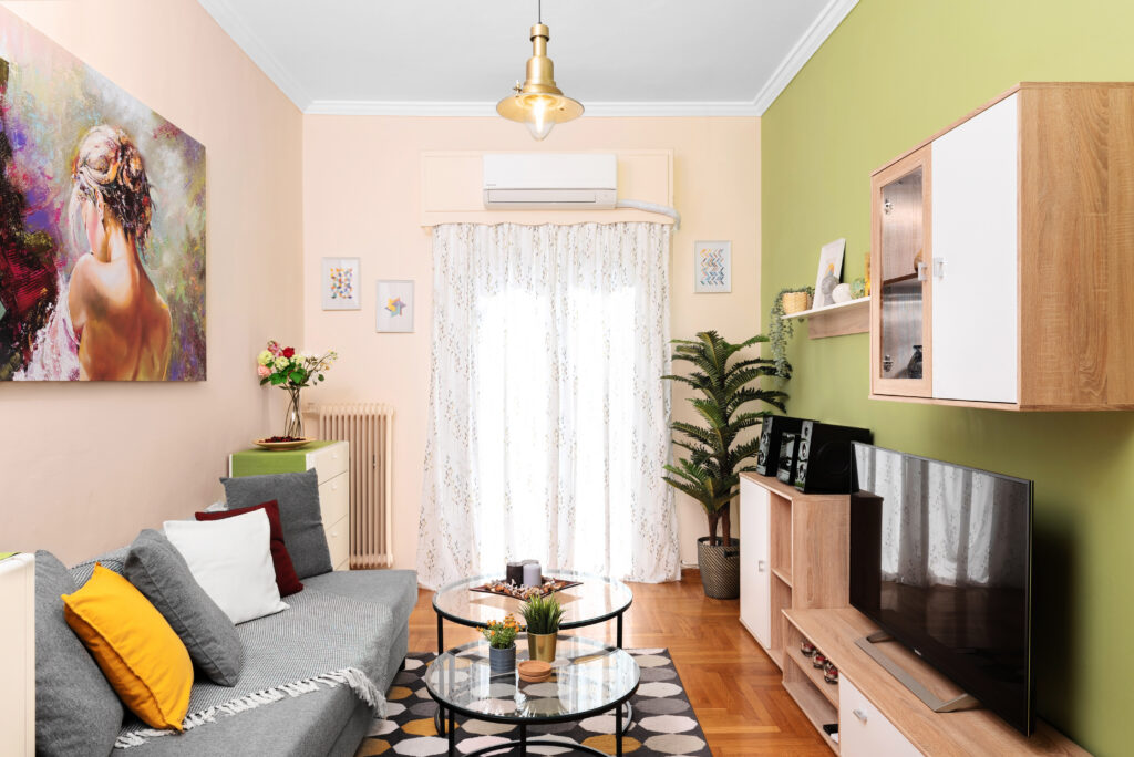 Home 01